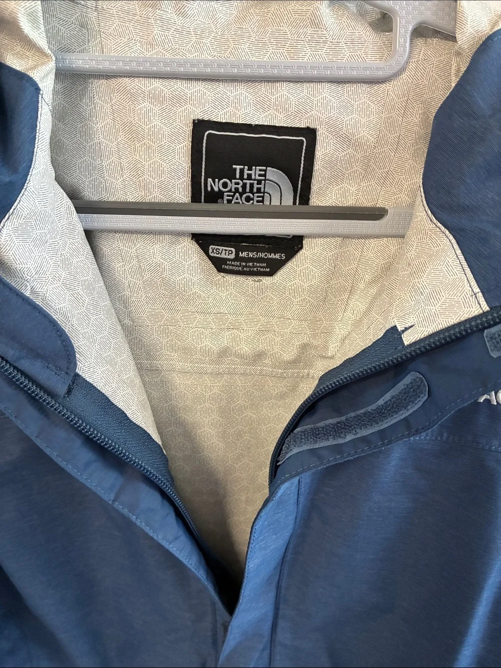 The North Face Navy Blue Men's Hooded Raincoat